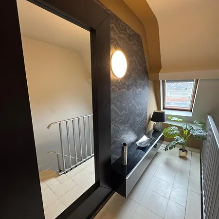 Loft דירה מונס